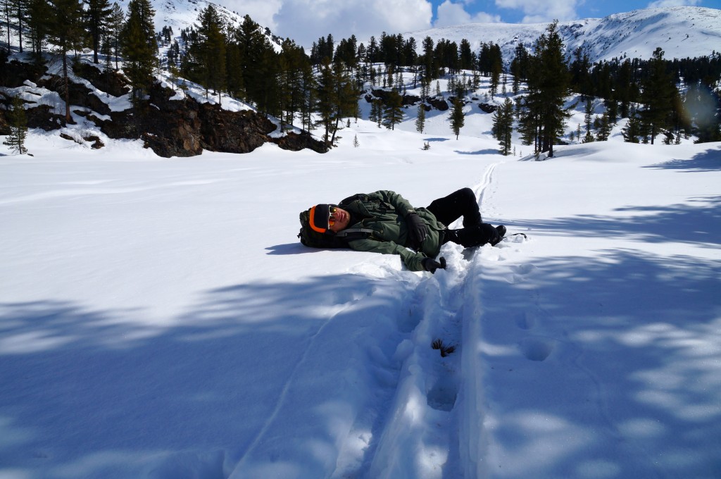 ein Weiterkommen ohne Skier scheint unmöglich
