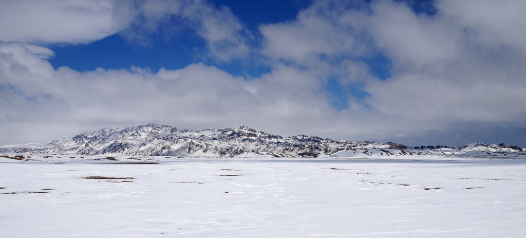 Wüste Gobi mit Schnee